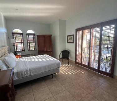 Swann Estates Hotel | Tahitian Inn Boutique Hotel Tampa