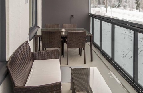 Tahkovuori House | Tahko Spa Red - Vuori Apartment by Interhome