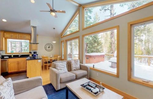 Tahoe City House | Tahoe City Treasure