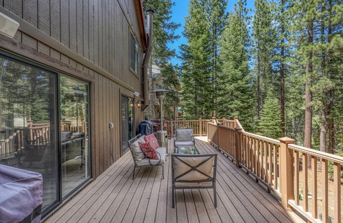 Truckee Cabin | Tahome Lodge by Tahoe Mountain Properties