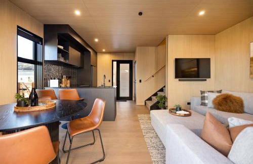 Frankton House | Tahuna Villa Queenstown