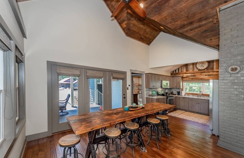 Tallassee House | Tail of the Dragon | Harley Davidson 129 Store | PC Market | The HUB | Corn Hole | Boating