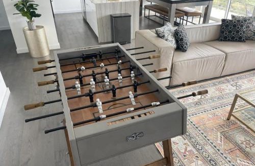 Central East Austin Apartment | Tailgate Penthouse 2 Blocks from UT Stadium