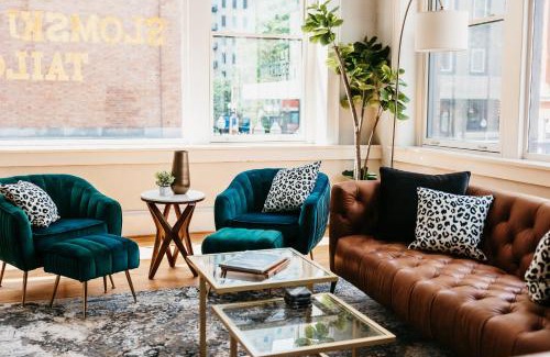 Downtown Knoxville Apartment | Tailor Loft