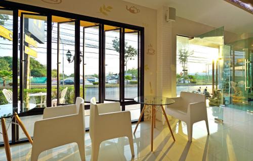 Downtown Krabi Hotel | Tairada Boutique Hotel