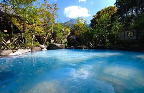 Yufuin Onsen Hotel | Taisho Yufu no Hana