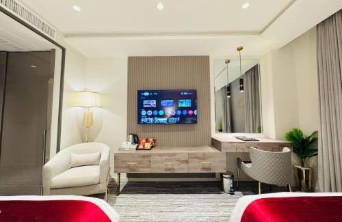 F-7 Sector Hotel | Taj Executive Hotel- Luxury Stay Opposite Jinnah Super F-7