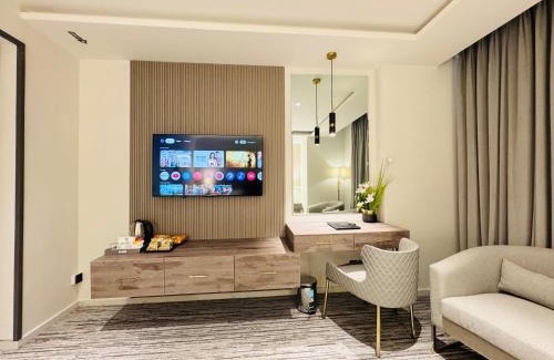 F-7 Sector Hotel | Taj Executive Hotel- Luxury Stay Opposite Jinnah Super F-7