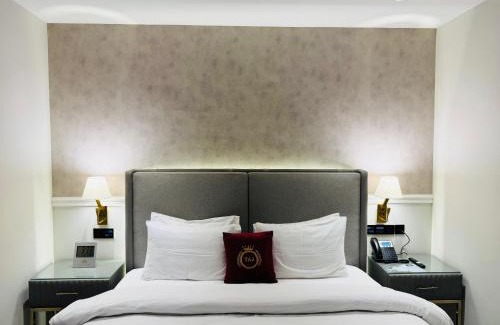 F-7 Sector Hotel | TAJ Executive Hotel With Premium Services