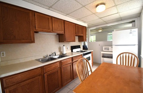 Narragansett House | Take a break and unwind at this peaceful oasis