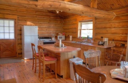 Fennville Cabin | Take A Break By The Lake!