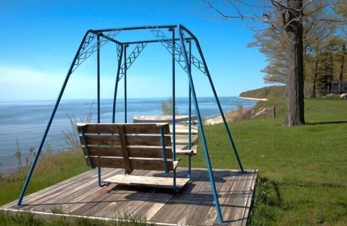 Fennville Cabin | Take A Break By The Lake!