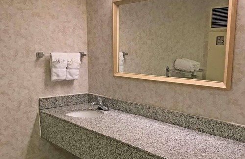 Radnor - Fort Myer Heights Resort | Take a stroll along the picturesque streets of Georgetown! Pets Allowed, Parking