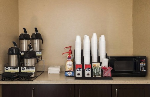 Woburn Hotel | Take An Amazing Vacation! Pet-Friendly Property, Near Liberty Ride Trolley Tour!