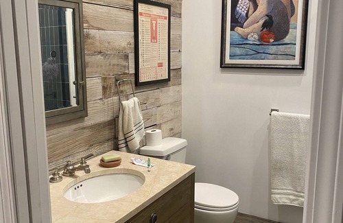 Sebastopol Other | Take it easy at this unique and tranquil getaway in the countryside