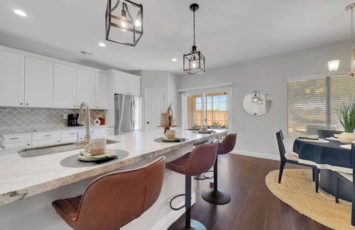 Villages At Queen Creek House | Take Me to the Fairway! Pool/Game Room! Sleeps 12