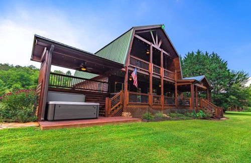 Blue Ridge House | Take Me to the River - Toccoa River - Riverfront On Toccoa River, Easy Fishing Access, Hot Tub, Hammock, Fire Pit, Large Front Y