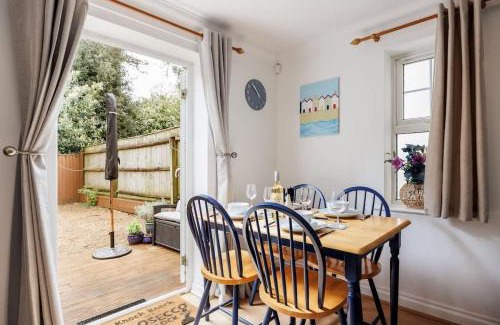 Westbourne Apartment | Take Your Time - Woodland Walk Moments from Alum Chine Beach