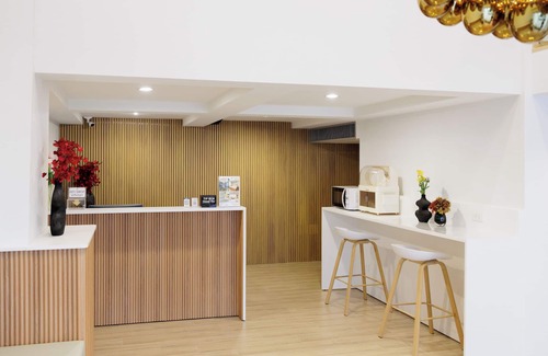 Bang Na Hotel | Takka Hotel - Bearing