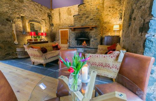 Bangor House | Tal y Bont Barns