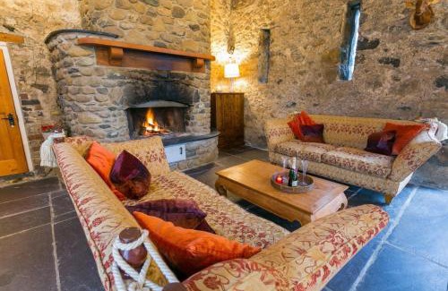 Bangor House | Tal y Bont Barns