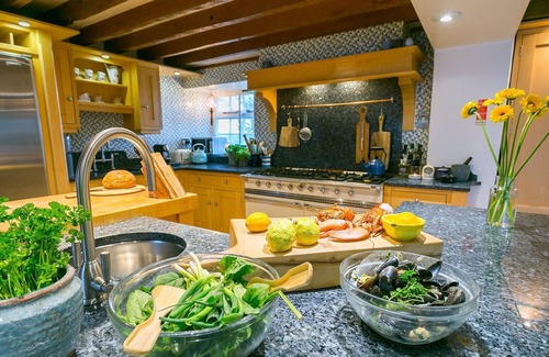 Bangor Cottage | Tal y Bont Farm - a remote that sleeps 30 guests in 14 bedrooms