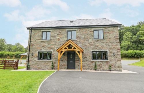 Builth Wells House | Talarddu Cottage