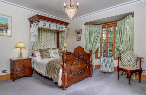 Penrhyndeudraeth House | Taldraeth - Old Vicarage Guest House