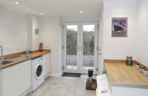 Brynsiencyn Cottage | TALFAN COTTAGE, family friendly, with open fire in Brynsiencyn