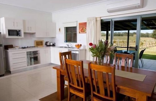Lovedale House | Talga Estate, Lovedale - 2 Bedroom