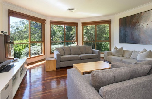 Kangaroo Valley House | Taliesin - Beautiful 4 bedroom home with amazing views!