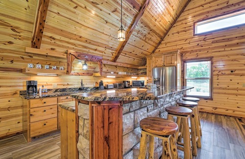 Talihina Cabin | Talihina Retreat w/ Kiamichi River Access!