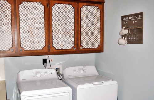Lincolnton Apartment | Talk of the Town (Up) - Walk to Shopping & Restaurants