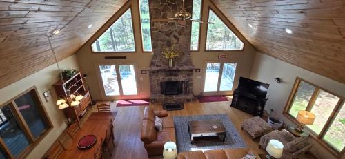 Swanton House | Tall Pines- 5-bedroom 3-bath with hot tub and more!