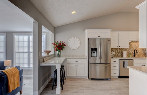 Thomasville House | Tall Timbers Waterfront Oasis: 3BR/2 BATH Retreat with Garage