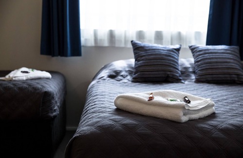 North Tamborine Hotel | Tall Trees Motel