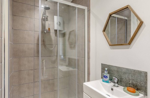 Callington House | Tallat Barn - One Bedroom House, Sleeps 2