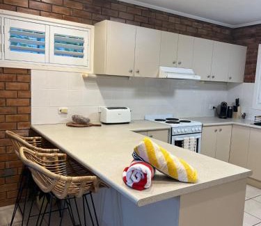Palm Beach Apartment | Tallebudgera Creek Escape
