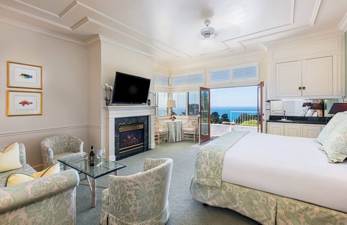 Northwest Carmel Bed & Breakfast | Tally Ho Inn