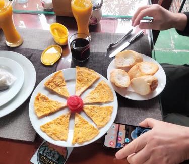 Hoa Lu Hotel | Tam Coc Lotus Flower Homestay