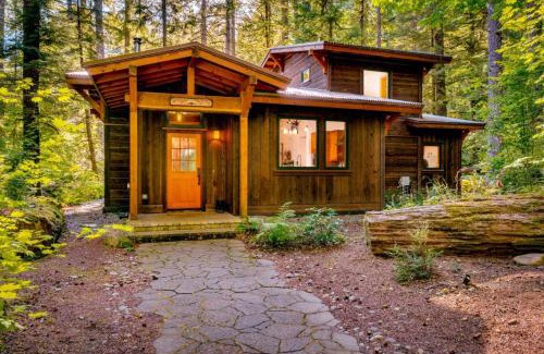 Rhododendron House | Tamanawas Cabin