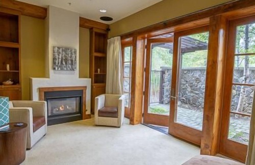 Tamarack Ski Chalet | Tamarack Resort Chalet, Private Hot tub, Rustic Mountain Charm