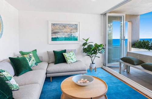Tamarama Apartment | Tamarama Beach-Spectacular Views & Great Balcony
