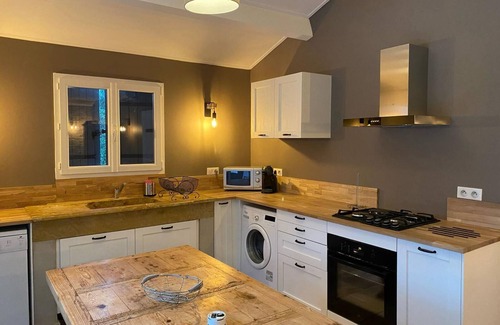 Arles Apartment | Tamarind Duo