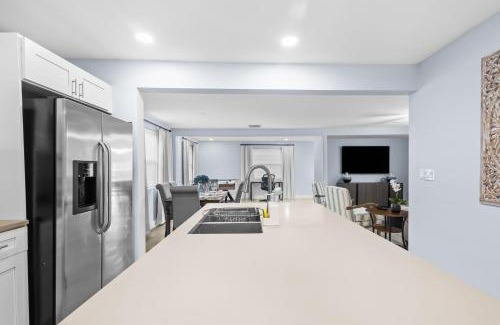 Orient Park House | Tampa Modern and Cozy Getaway Near Downtown and Ybor Free Cleaning