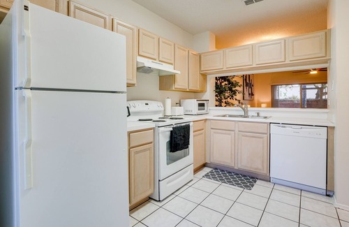Westchase House | Tampa Vacation Rental Townhome ~ 5 Mi to Beaches!