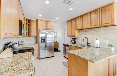 Bay Crest Park House | Tampa Waterfront Oasis| Pool| 3BR