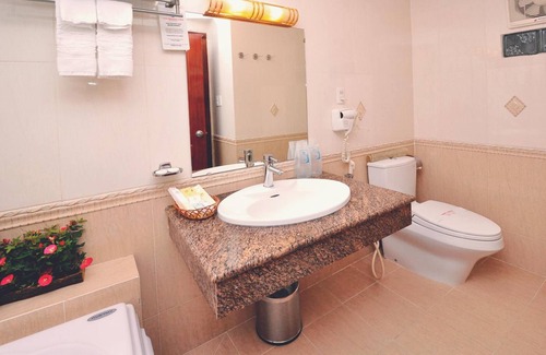 Little Japan Hotel | Tan Hoang Long Hotel