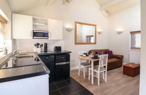 Harlech House | Tan Isa