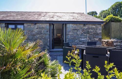 Harlech House | Tan Llech